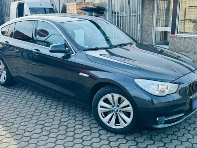 Gebraucht BMW 530 245 PS (180 kW) 2012 Schwarz Limousine