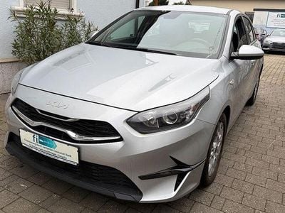 Gebraucht Kia Ceed Edition 7 101 PS (74 kW) 2023 Silber Kleinwagen