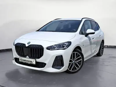 Gebraucht BMW 218 Active Tourer M Sport 150 PS (110 kW) 2023 Weiß Van / Kleinbus
