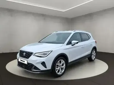 Gebraucht Seat Arona FR 150 PS (110 kW) 2024 "nevada" weiss SUV