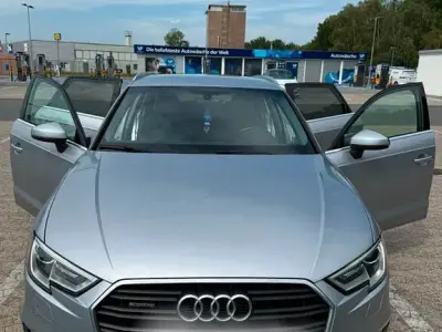 Gebraucht Audi A3 Sport 184 PS (135 kW) 2019 Silber Limousine