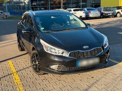 Gebraucht Kia Ceed 128 PS (94 kW) 2013 Schwarz Kleinwagen