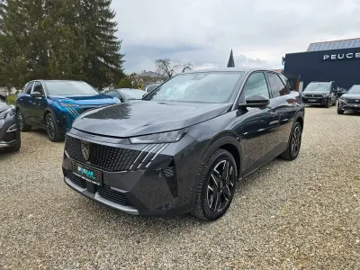 Gebraucht Peugeot 3008 Allure 136 PS (100 kW) 2025 Grau SUV