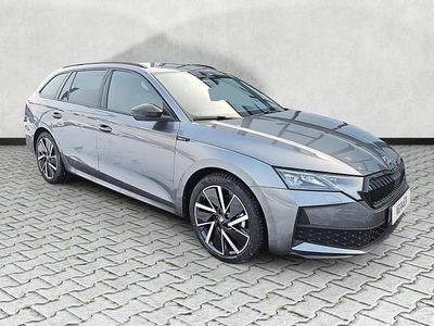 Nuova Skoda Octavia SportLine 204 CV (150 kW) 2025 Rosso Station wagon