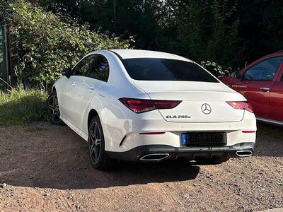 Mercedes CLA250e