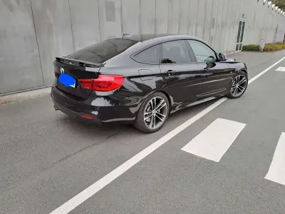 Gebraucht BMW 330 M Sport 258 PS (189 kW) 2016 Schwarz Limousine
