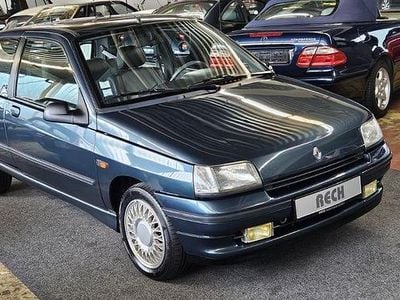 Gebraucht Renault Clio 75 PS (55 kW) 1992 Blau Kleinwagen