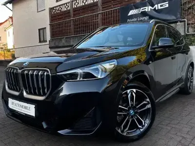 Gebraucht BMW iX1 M Sport 230 kW (313 PS) 2023 Schwarz SUV