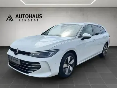 Gebraucht VW Passat Business 150 PS (110 kW) 2025 Weiß Kombi
