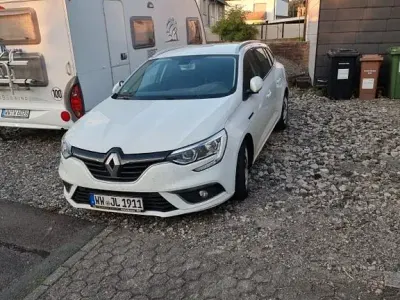 Gebraucht Renault Mégane IV Zen 116 PS (85 kW) 2020 Weiß Limousine