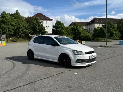 Gebraucht VW Polo Highline 105 PS (77 kW) 2012 Weiß Kleinwagen