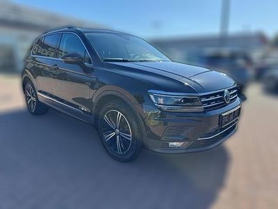 Schwarz metallic Gebraucht 2018 VW Tiguan Comfortline SUV | 20.010 € (Teuer)