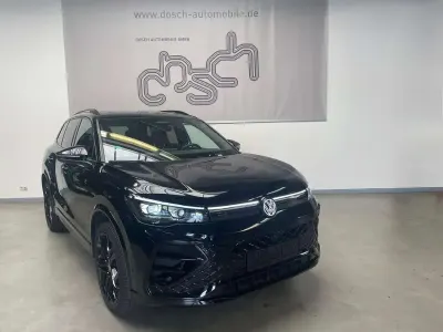 Gebraucht VW Tiguan R-line 193 PS (141 kW) 2025 Schwarz SUV