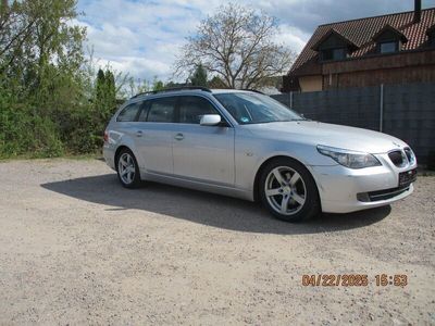 BMW 523