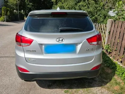 Gebraucht Hyundai ix35 135 PS (99 kW) 2014 Grau SUV