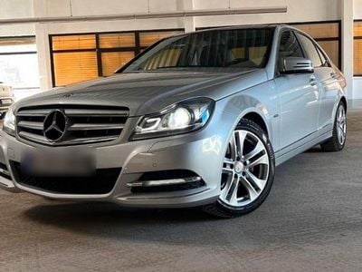 Gebraucht Mercedes C180 Avantgarde 156 PS (114 kW) 2012 Silber Limousine