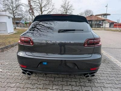 Gebraucht Porsche Macan 285 PS (209 kW) 2017 Schwarz SUV