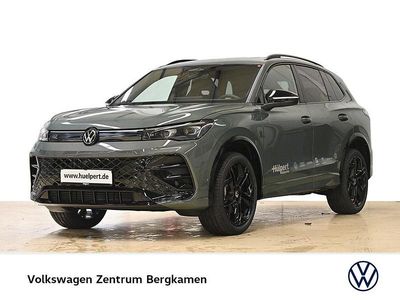 Gebraucht VW Tiguan R-line 193 PS (141 kW) 2026 Cipressinogrün metallic SUV