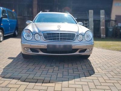 Gebraucht Mercedes E320 Elegance 225 PS (165 kW) 2003 Gold Kombi