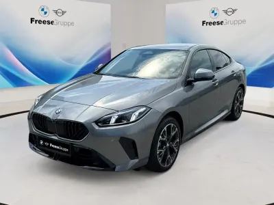 Neu BMW 220 Performance 170 PS (125 kW) 2026 Silber Coupé