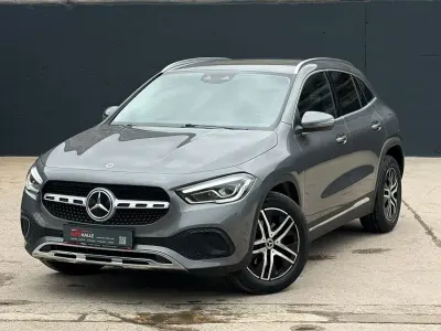 Gebraucht Mercedes GLA200 Progressive 163 PS (119 kW) 2020 Grau SUV