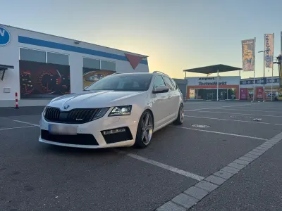 Gebraucht Skoda Octavia RS 184 PS (135 kW) 2018 Weiß Kombi