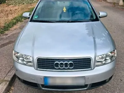 Gebraucht Audi A4 130 PS (95 kW) 2001 Silber Limousine
