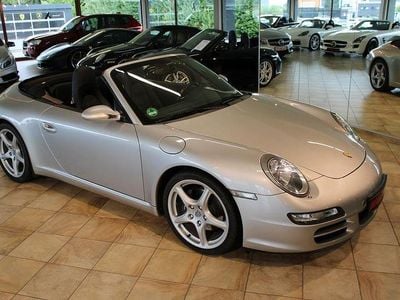 Porsche 911 Carrera Cabriolet