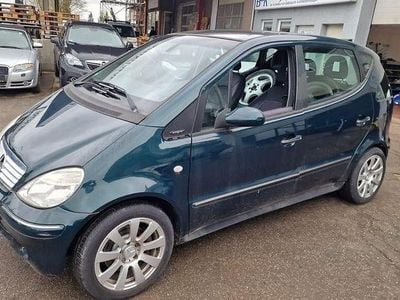 Gebraucht Mercedes A190 Avantgarde 125 PS (91 kW) 2002 Grün Van / Kleinbus