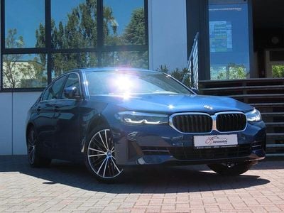 Gebraucht BMW 530e Sport Line 292 PS (214 kW) 2021 Blau Limousine