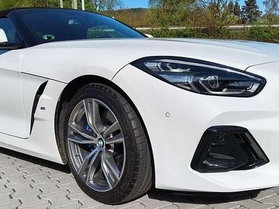 Second-hand BMW Z4 Shadowline 197 CP (144 kW) 2024 Alb Cabrio