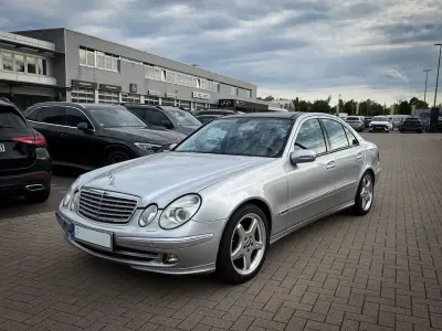 Gebraucht Mercedes E320 AMG 204 PS (150 kW) 2004 Silber Limousine