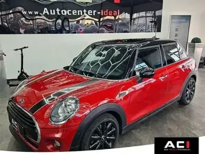 Occasion Mini Cooper Pepper 136 PK (100 kW) 2017 Rood Hatchback
