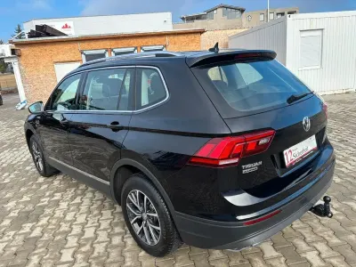 Gebraucht VW Tiguan Allspace 150 PS (110 kW) 2021 Deep black (metallic) SUV