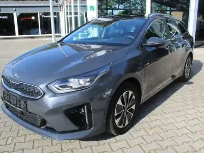 Gebraucht Kia Ceed Sportswagon Spirit 141 PS (103 kW) 2021 Grau Kombi