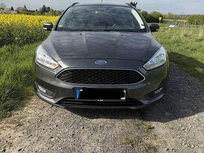 Gebraucht Ford Focus Business Edition 125 PS (91 kW) 2017 Grau Kombi