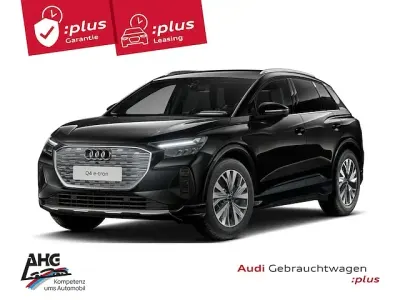Używany Audi Q4 e-tron Ambiente 150 kW (204 KM) 2025 Czarny SUV