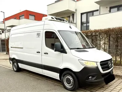 Używany Mercedes Sprinter 143 KM (105 kW) 2021 Biały Van