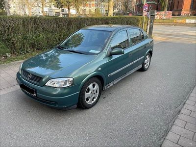 Gebraucht Opel Astra 101 PS (74 kW) 2001 Grün Limousine