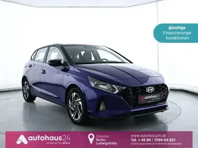 Gebraucht Hyundai i20 Trend 101 PS (74 kW) 2022 Blau Kleinwagen