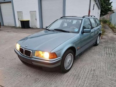 Second-hand BMW 318 116 CP (85 kW) 1998 Verde Break