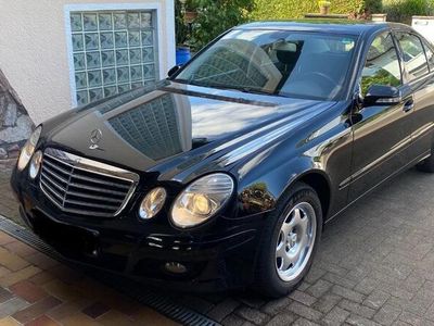 Mercedes E200