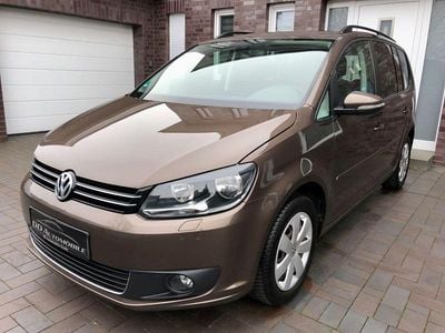 Gebraucht VW Touran Comfortline 105 PS (77 kW) 2012 Braun Van / Kleinbus