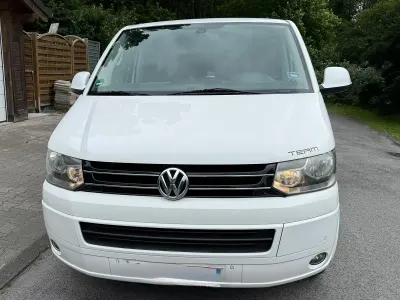 Gebraucht VW Multivan R 179 PS (131 kW) 2011 Weiß Van / Kleinbus
