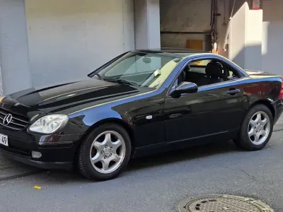 Gebraucht Mercedes SLK230 193 PS (141 kW) 2000 Schwarz Cabrio