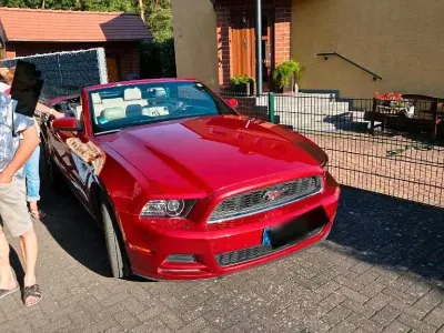 Gebraucht Ford Mustang 307 PS (225 kW) 2012 Cabrio