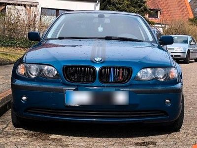 Gebraucht BMW 325 Basis 192 PS (141 kW) 2002 Blau Limousine