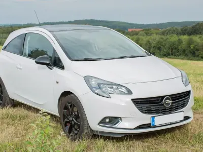 Gebraucht Opel Corsa Selection 101 PS (74 kW) 2015 Weiß Kleinwagen