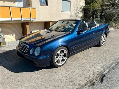 Begagnad Mercedes CLK430 279 HK (205 kW) 2000 Blå Cab