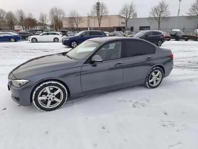 Gebraucht BMW 320 184 PS (135 kW) 2013 Grau Limousine
